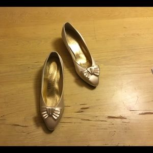 Satin slipper shoes in champagne, size 8w